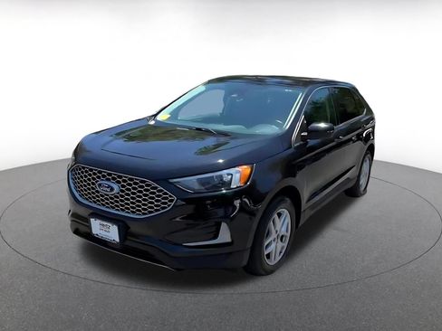 Used 2024 Ford Edge SEL AWD/4WD image 7