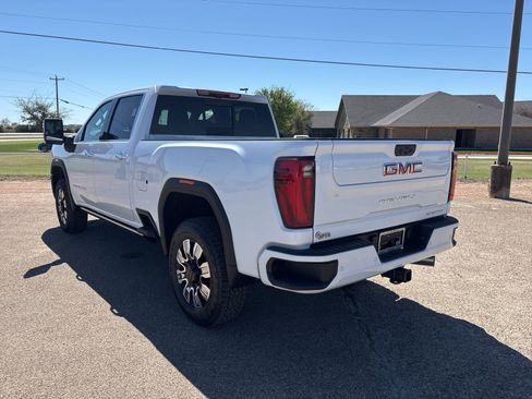 New 2026 GMC Sierra 2500 Denali w/ Denali Reserve Package image 4