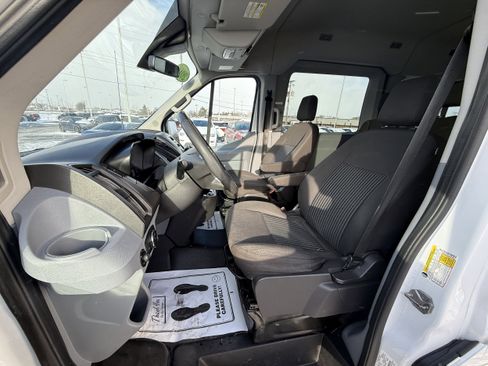 Used 2018 Ford Transit 350 XL image 12