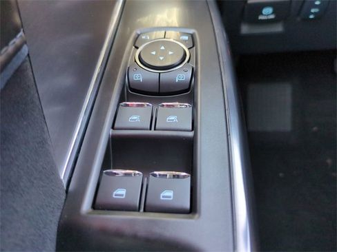 Used 2024 Ford F150 Platinum w/ Equipment Group 702A High image 27