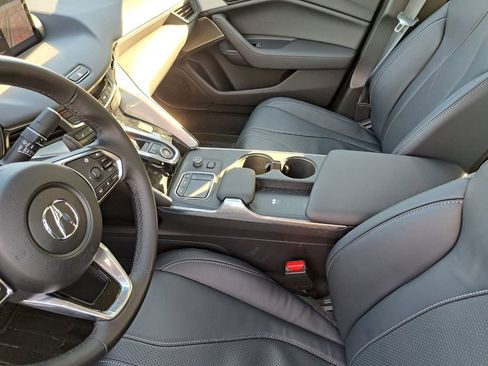 Used 2025 Acura TLX Technology Package image 18