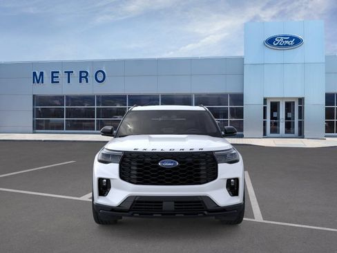 New 2026 Ford Explorer ST-Line w/ ST-Line Street Pack AWD/4WD image 7