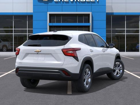 New 2026 Chevrolet Trax LS FWD image 4