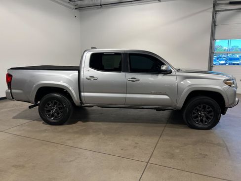 Used 2023 Toyota Tacoma SR5 w/ Technology Package AWD/4WD image 2