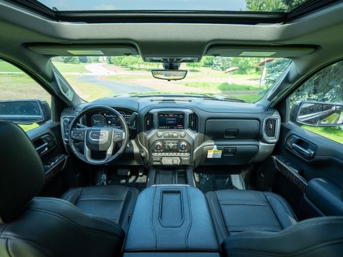 Used 2019 GMC Sierra 1500 Denali w/ Denali Ultimate Package AWD/4WD image 14