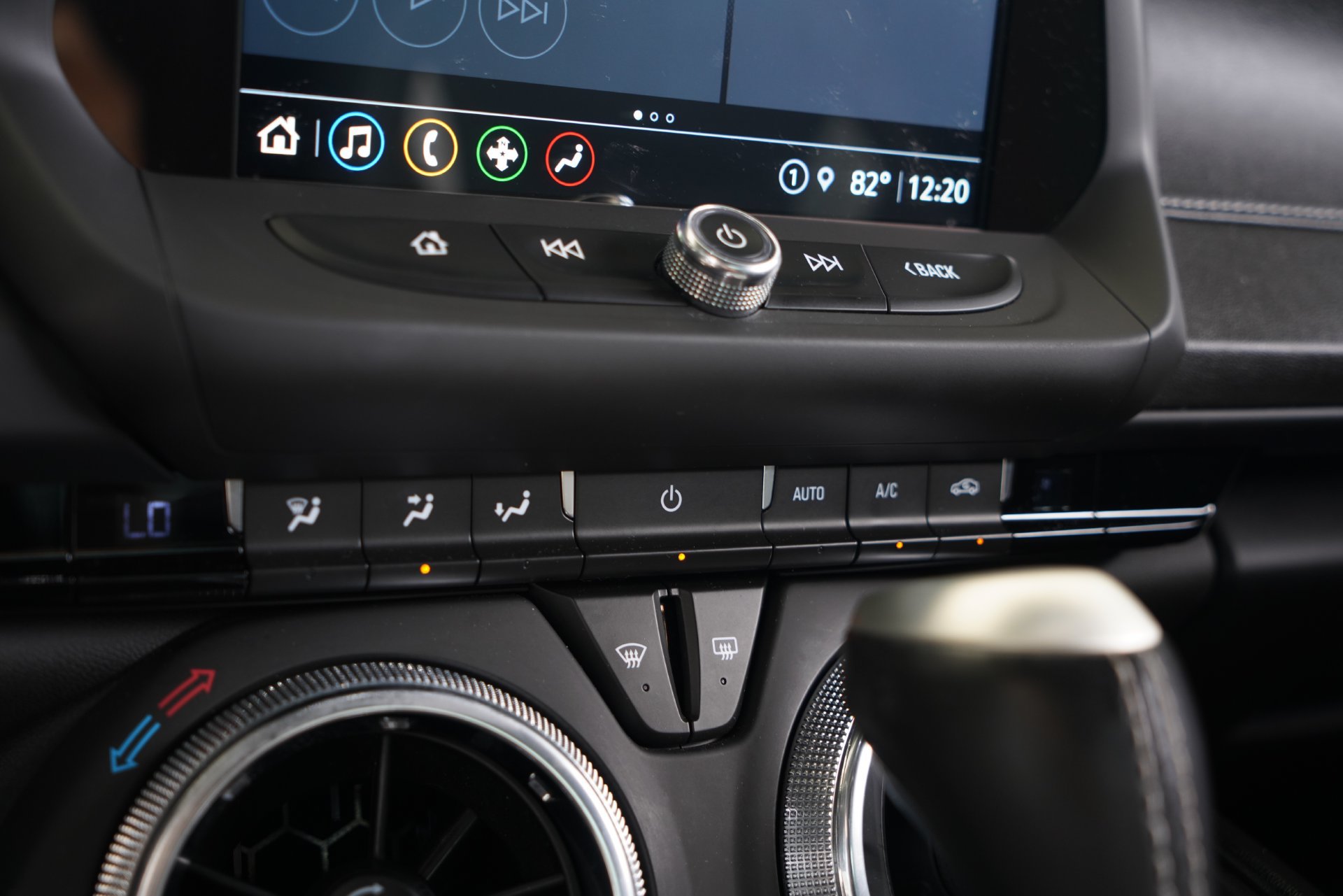 Used 2022 Chevrolet Camaro LT w/ Technology Package RWD image 19