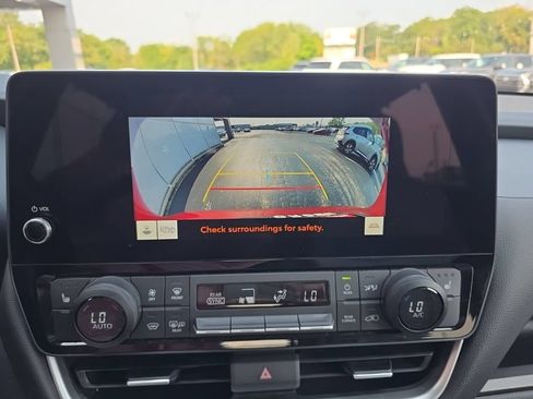 Used 2025 Toyota Grand Highlander FWD image 23