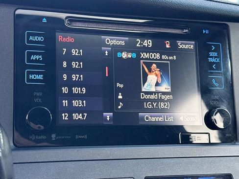 Used 2016 Toyota Sienna SE image 20