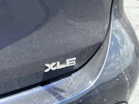 Used 2021 Toyota Highlander XLE FWD image 8