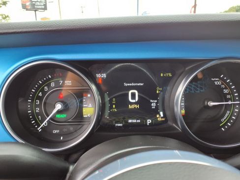 Used 2023 Jeep Wrangler Unlimited Rubicon 4xe image 24