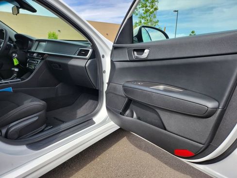 Used 2019 Kia Optima LX image 22