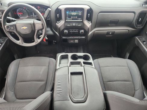 Used 2019 Chevrolet Silverado 1500 Custom w/ Custom Value Package RWD image 18