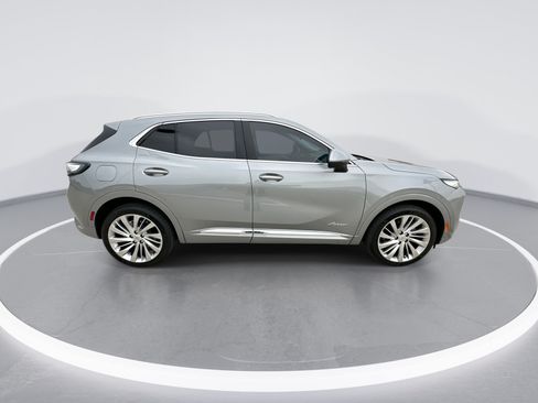 Used 2025 Buick Envision Avenir AWD/4WD image 9
