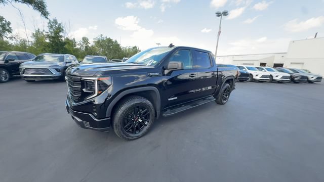 Certified 2024 GMC Sierra 1500 Elevation w/ LPO, Elevation Black Package AWD/4WD image 4