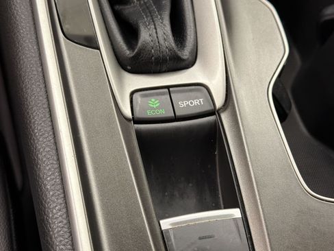 Used 2020 Honda Accord Sport image 17