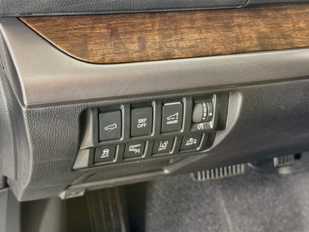 Used 2016 Subaru Outback 2.5i Limited AWD/4WD image 10