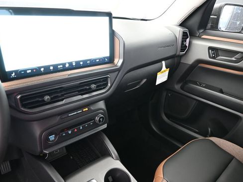 New 2025 Ford Bronco Sport Outer Banks w/ Outer Banks Tech Package+ AWD/4WD image 20