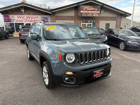 Used 2016 Jeep Renegade Latitude AWD/4WD image 2