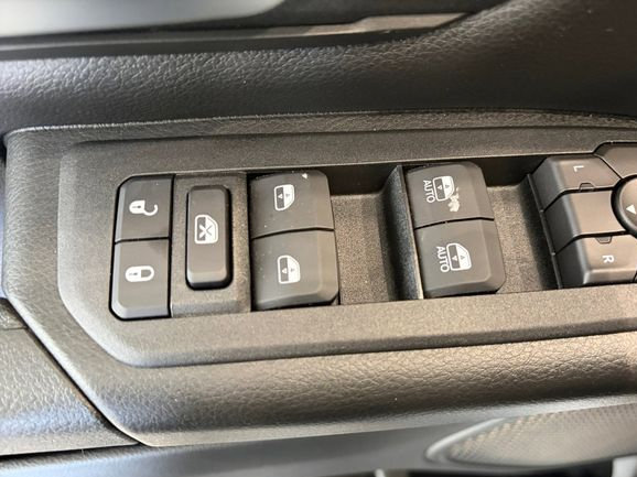 New 2026 RAM 1500 Express AWD/4WD image 21
