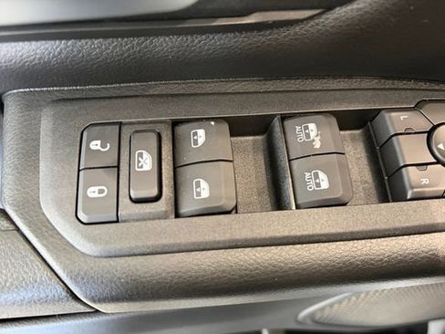 New 2026 RAM 1500 Express AWD/4WD image 21