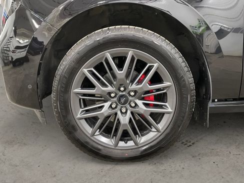 Used 2025 Ford Expedition Platinum w/ Stealth Performance Package image 14