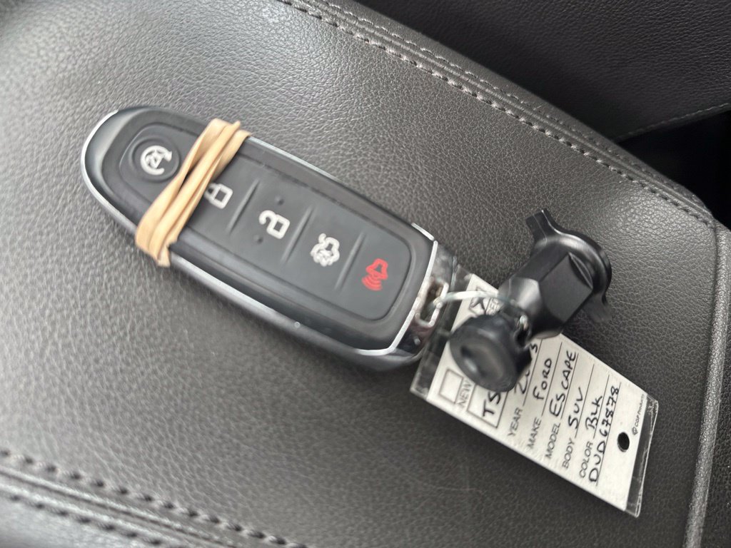 Used 2013 Ford Escape SEL FWD image 18