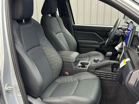 Used 2026 Toyota 4Runner TRD Off-Road Premium AWD/4WD image 39