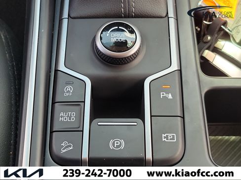 Certified 2024 Kia Sorento S FWD image 28