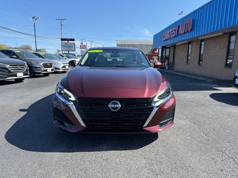 Used 2023 Nissan Altima 2.5 SV image 6