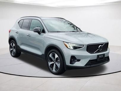 Certified 2025 Volvo XC40 B5 Plus