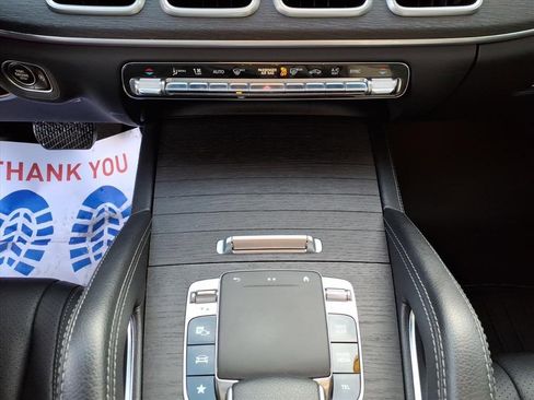 Used 2020 Mercedes-Benz GLE 350 4MATIC image 25