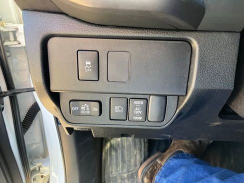 Used 2023 Toyota Tacoma TRD Off-Road image 20