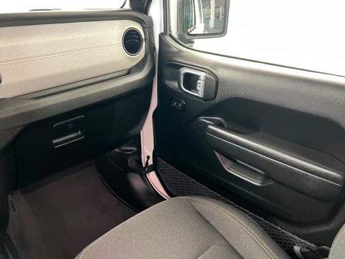 Certified 2024 Jeep Wrangler Sport S image 10