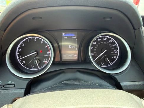 Used 2021 Toyota Camry LE FWD image 8