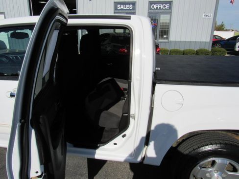 Used 2012 GMC Canyon SLE RWD image 25