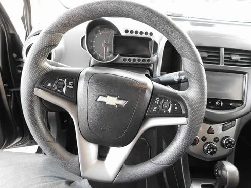 Used 2015 Chevrolet Sonic LT image 27