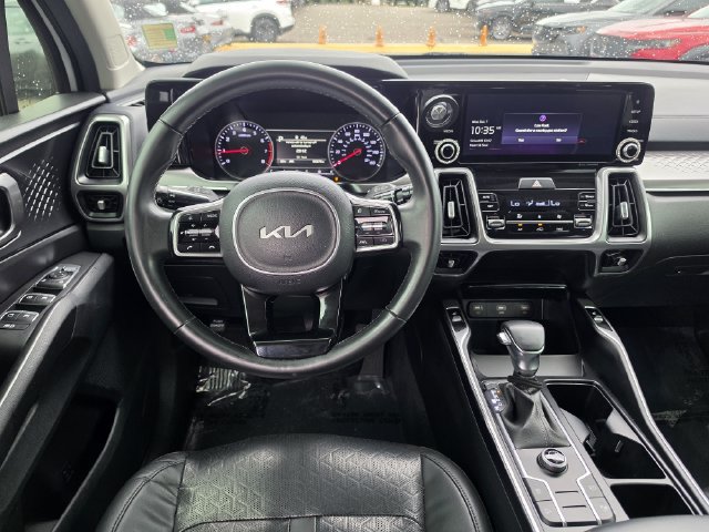 Used 2022 Kia Sorento S FWD image 8