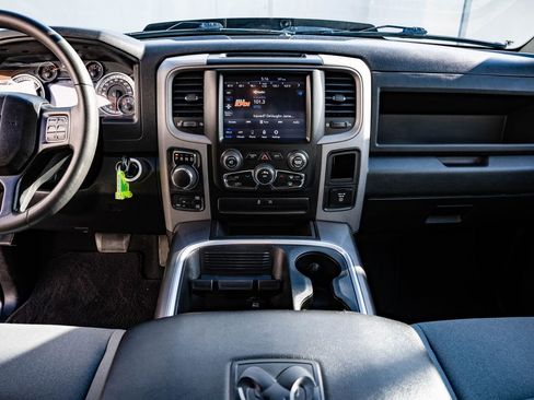 Used 2021 RAM 1500 Express w/ Express Value Package AWD/4WD image 32