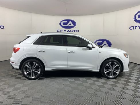 Used 2020 Audi Q3 2.0T Premium Plus AWD/4WD image 2