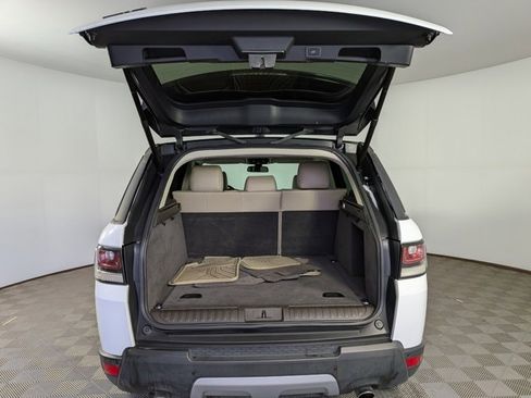 Used 2015 Land Rover Range Rover Sport HSE image 11