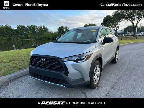 Used 2023 Toyota Corolla Cross L FWD image 1