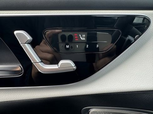 Certified 2023 Mercedes-Benz GLC 300 4MATIC image 11