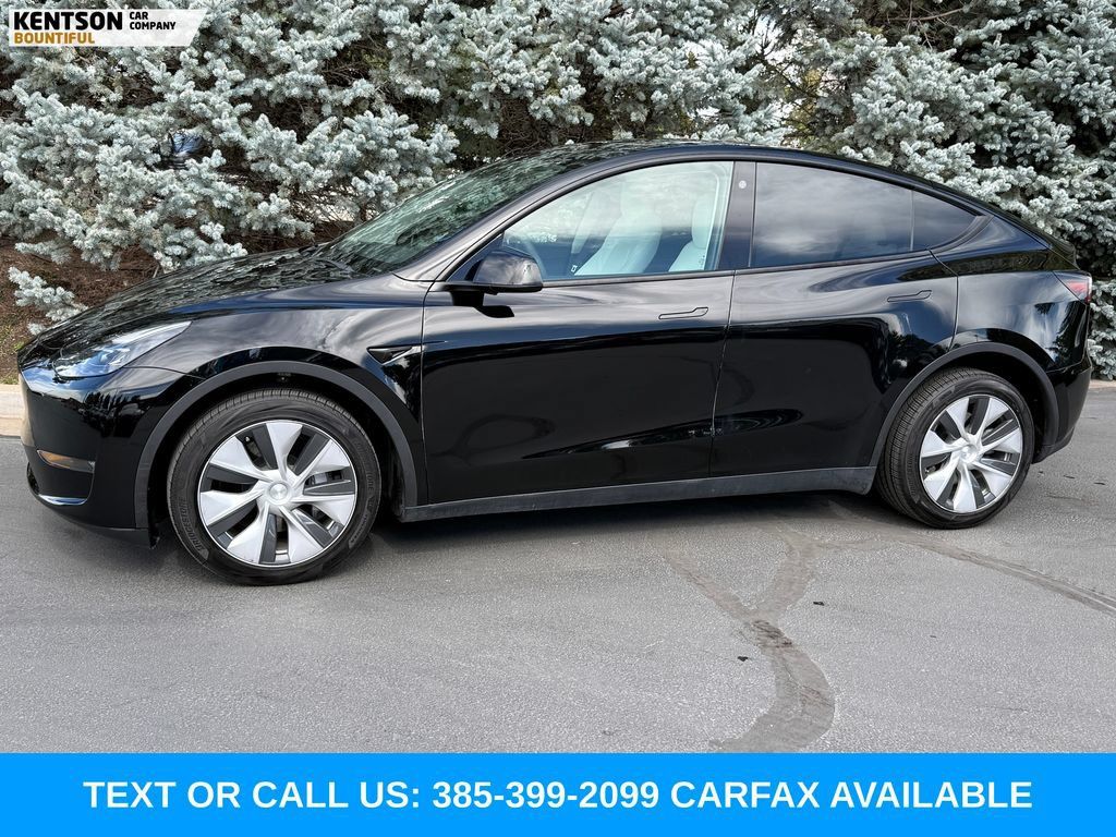 Used 2023 Tesla Model Y Long Range AWD/4WD image 3