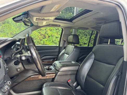 Used 2017 Chevrolet Suburban LT AWD/4WD image 10