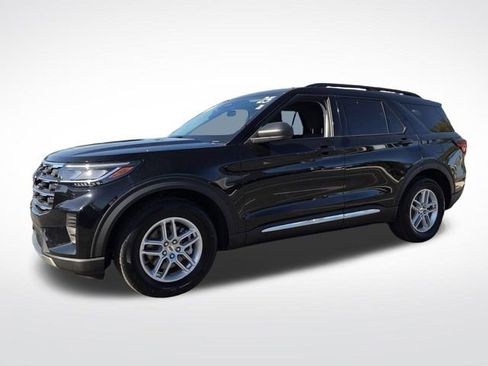 Used 2025 Ford Explorer Active RWD image 5