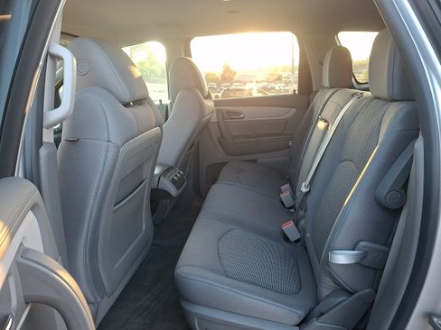 Used 2017 Chevrolet Traverse LS FWD image 11