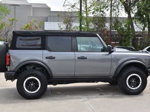 Certified 2021 Ford Bronco Black Diamond w/ Sasquatch Package AWD/4WD image 6