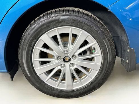 Used 2018 Subaru Impreza 2.0i Premium image 8