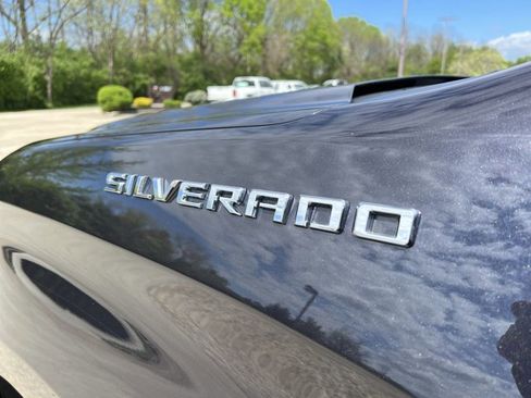 Used 2023 Chevrolet Silverado 1500 LT AWD/4WD image 32