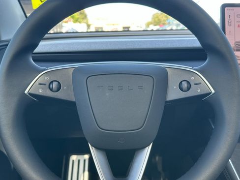 Used 2026 Tesla Model Y Long Range AWD/4WD image 23